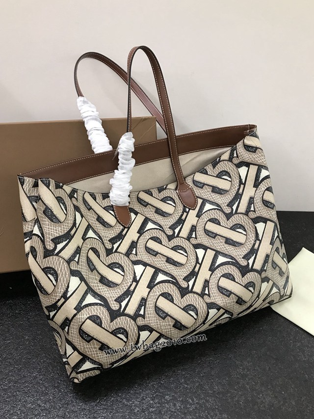 Burberry專門店新款特托包 巴寶莉經典TB圖案手提購物袋 yxb1070